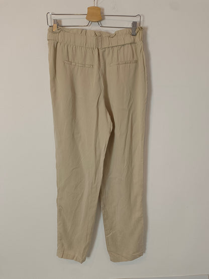 NAF NAF. Pantalón beige fluido  T.38