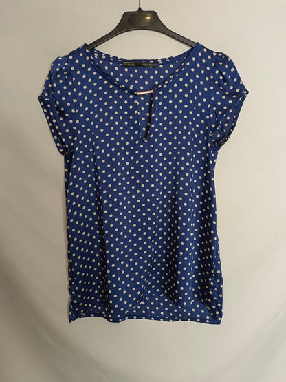 ZARA. Top lunares azules T.xs