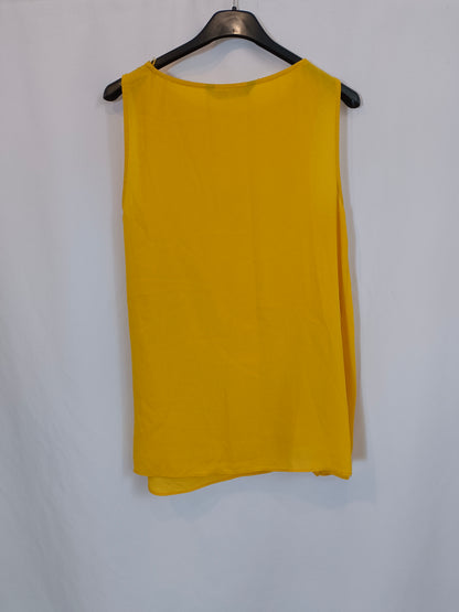 ZARA. Top amarillo detalle fruncido T.xs