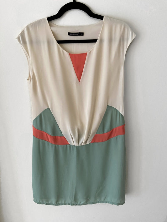 COLOR BLOCK. Vestido S