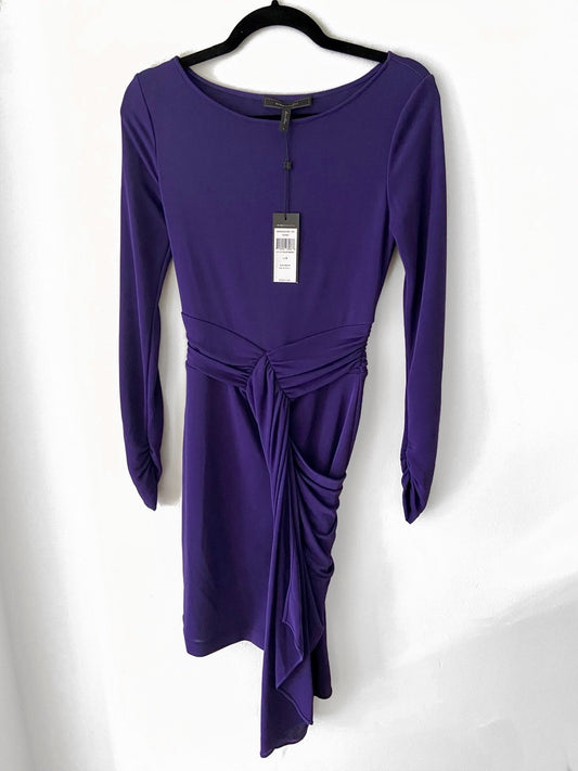 BCBG. Vestido midi morado. T S