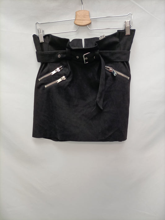 ZARA. Falda antelina negra T.xs.