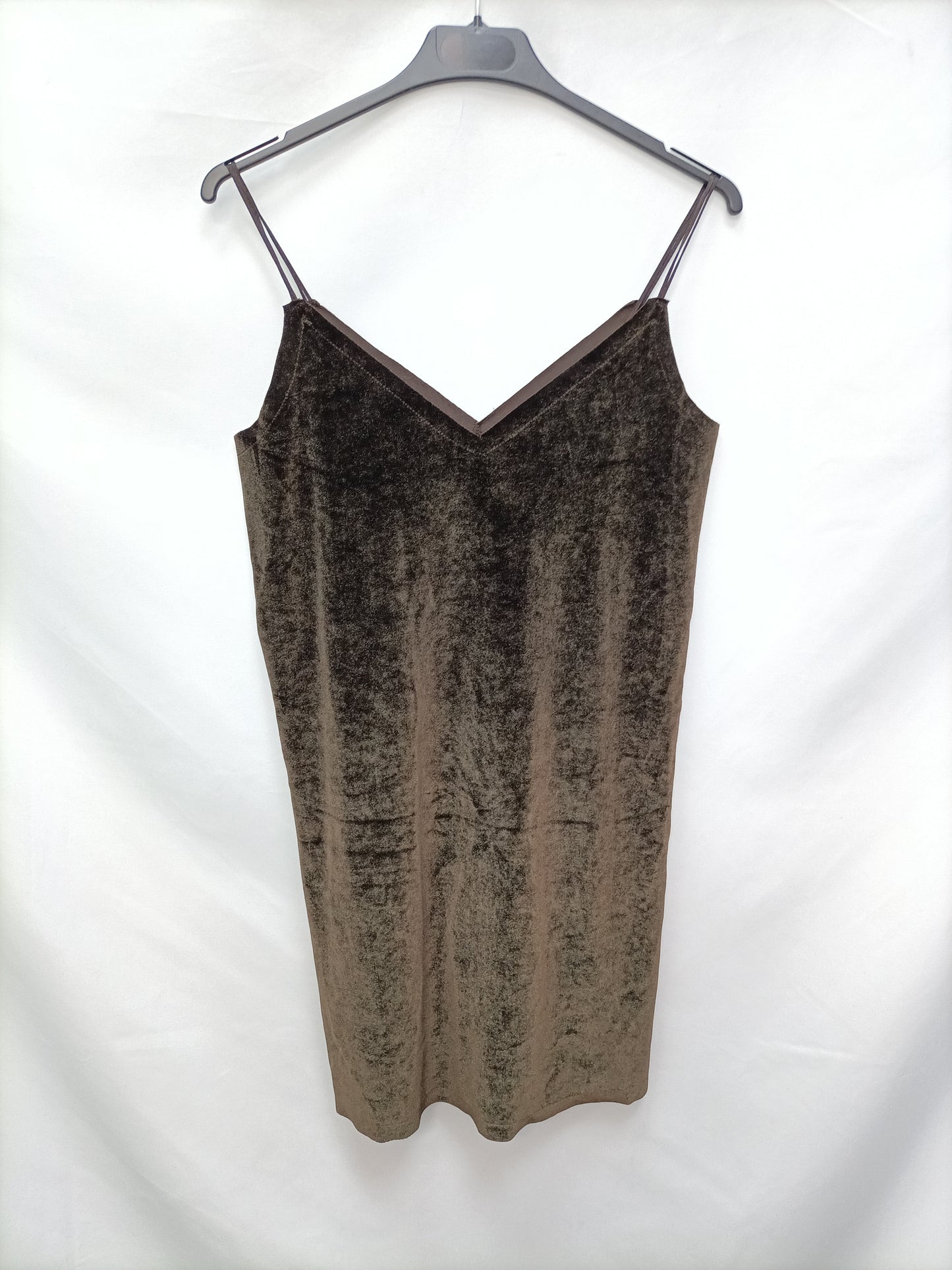 PULL&BEAR. Vestido corto terciopelo T.s