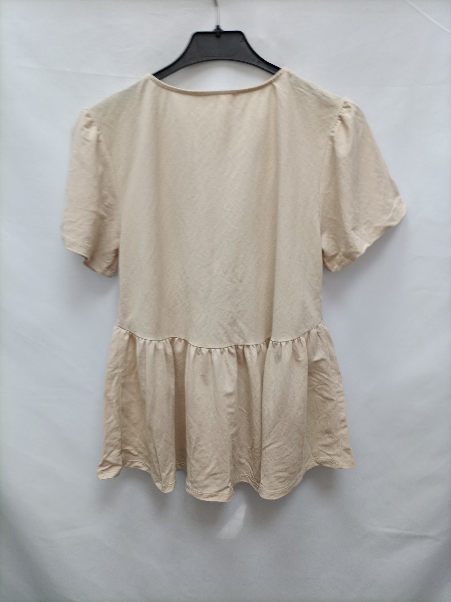 MANGO. Blusa abotonada beige T.xs