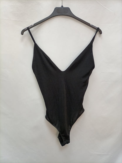 ZARA. Body negro tirantes T.s