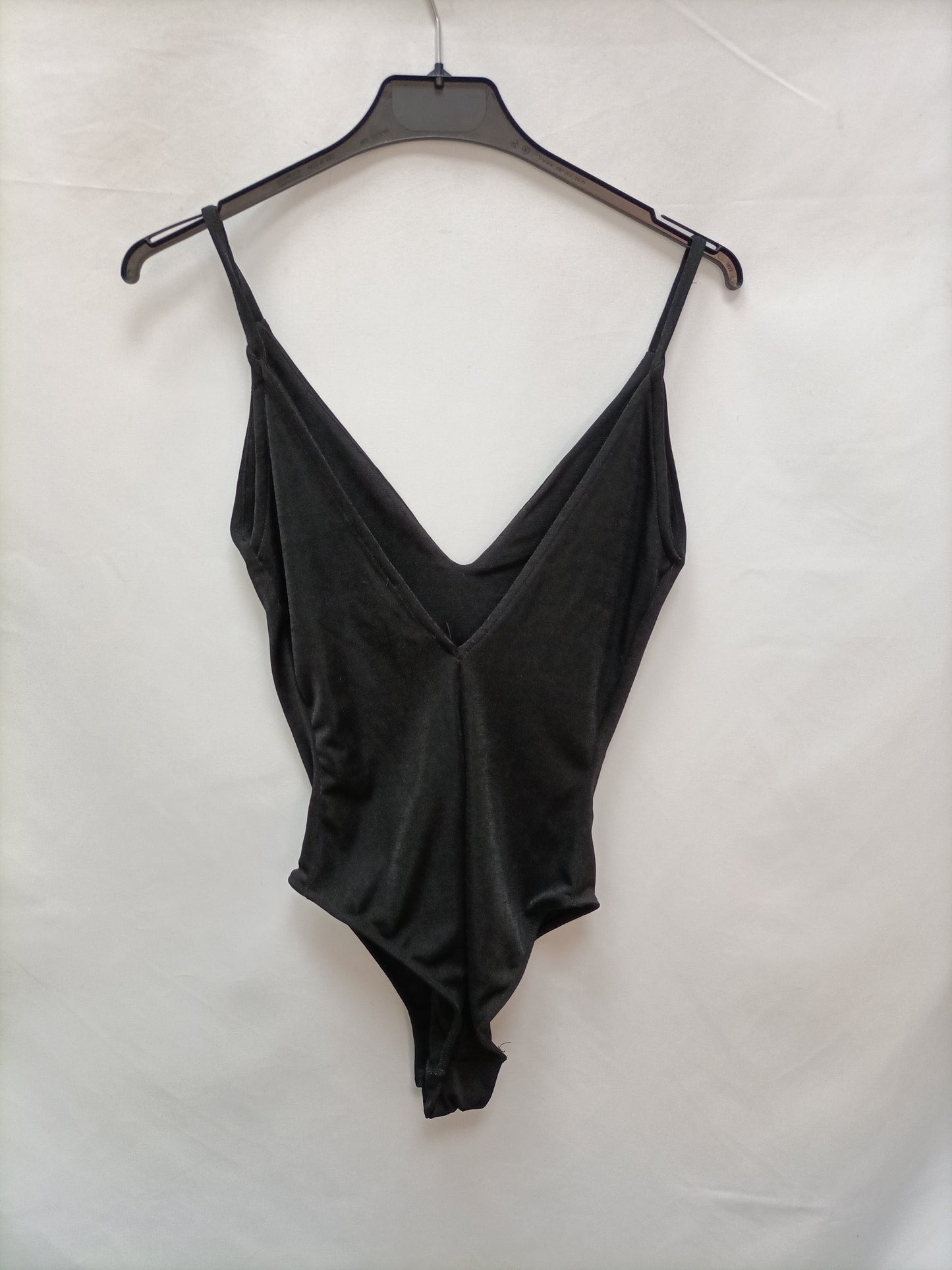 ZARA. Body negro tirantes T.s