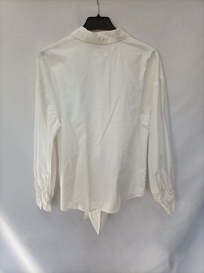 LISADNYC THE DROP. Camisa blanca lazada T.xs