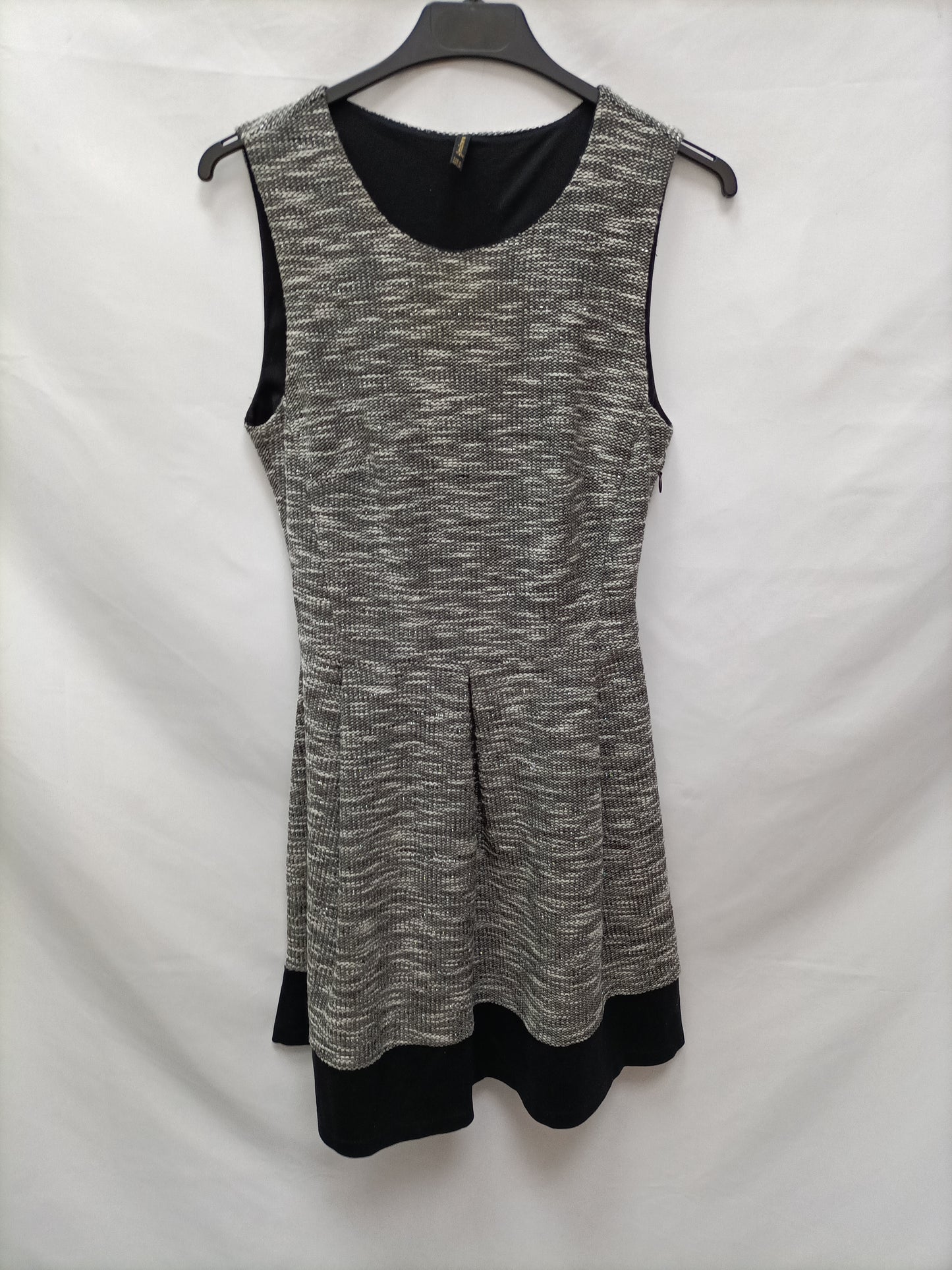 STRADIVARIUS. Vestido jaspeado gris T.s