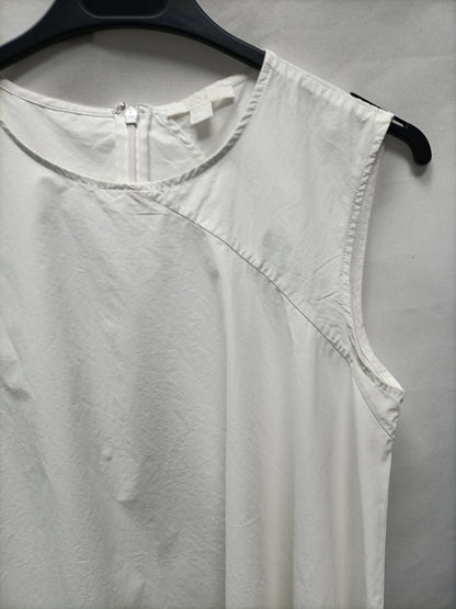 COS. Blusa blanca asimétrica T.34