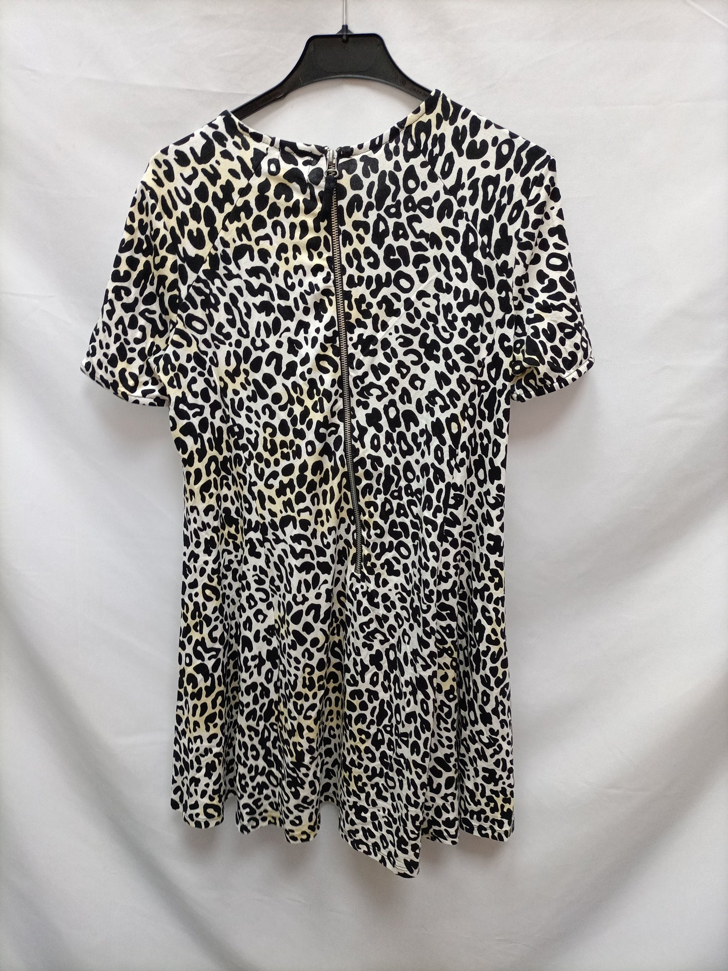 ZARA. Vestido animal print T.m