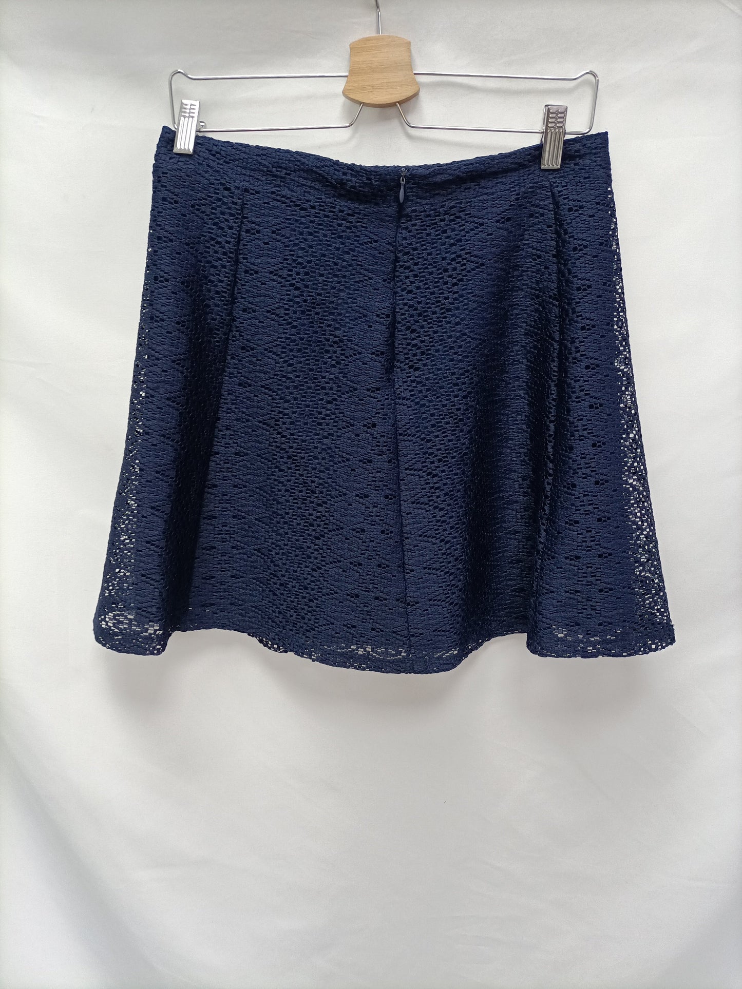 ZARA. Falda azul encaje  T.m