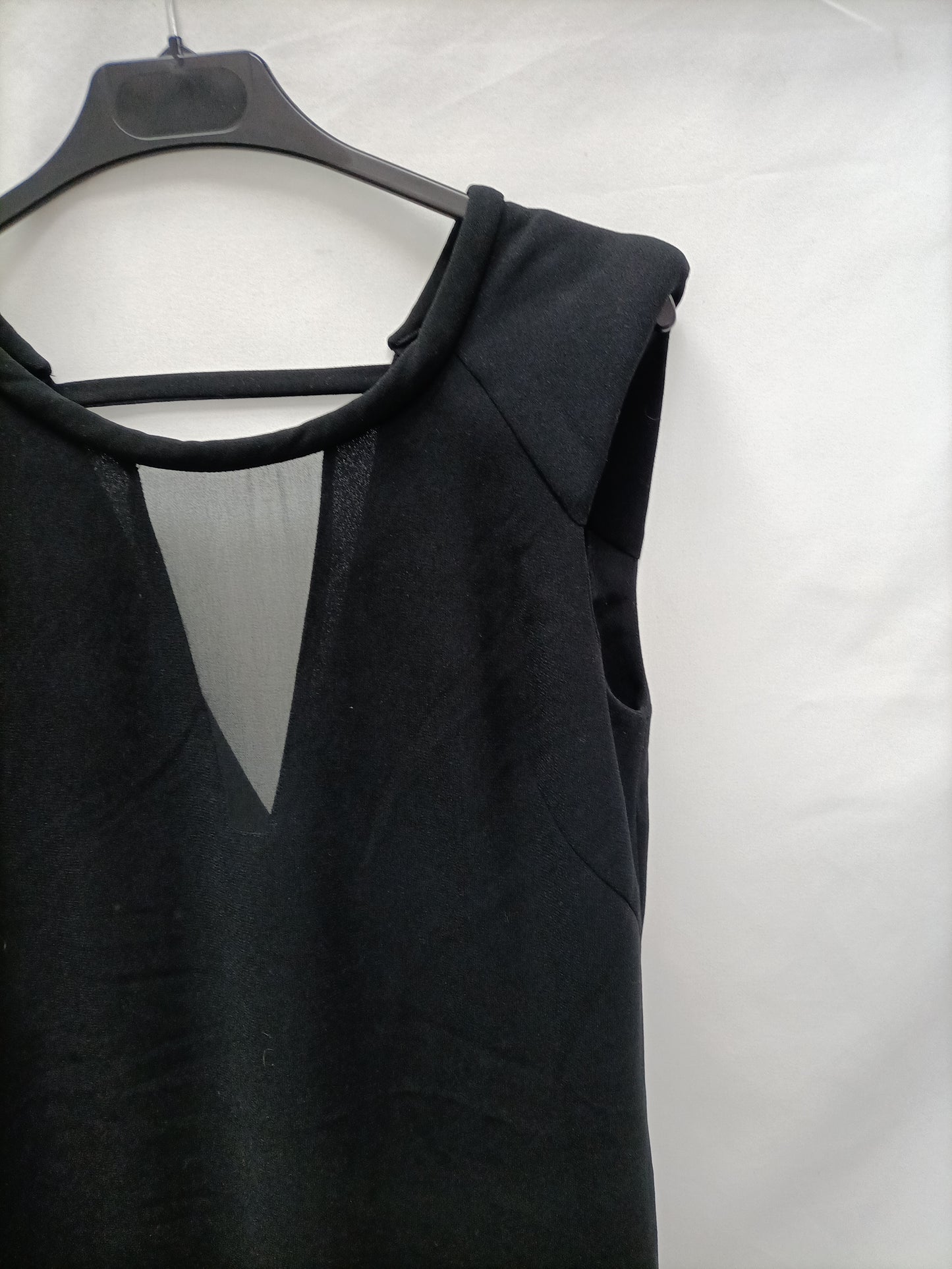 ZARA. Vestido negro espalda T.xs