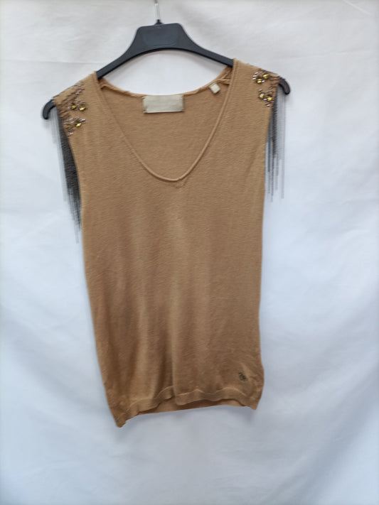 PEDRO DEL HIERRO. Top beige hombreras T.xs