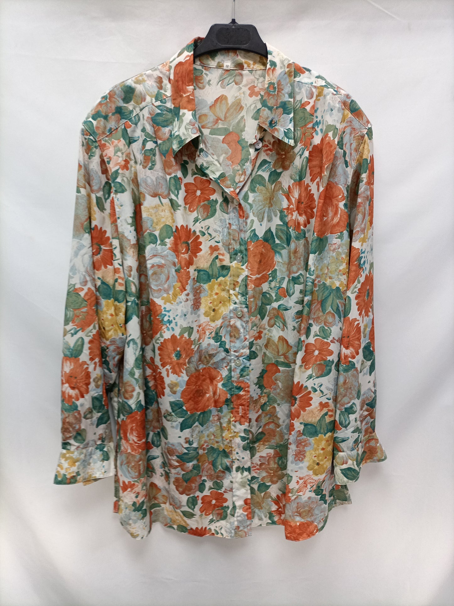 OTRAS. Blusa flores vintage T.56