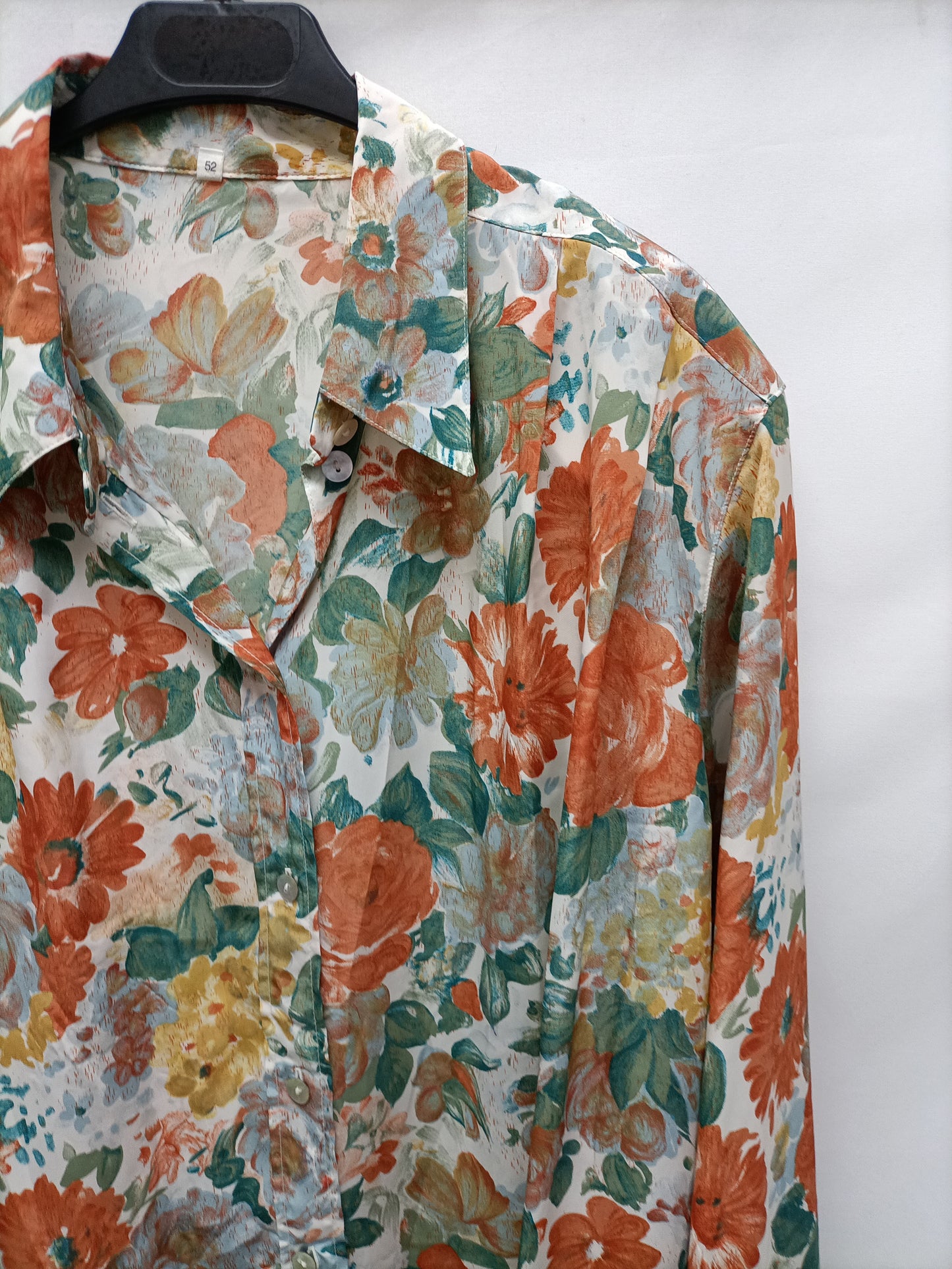 OTRAS. Blusa flores vintage T.56