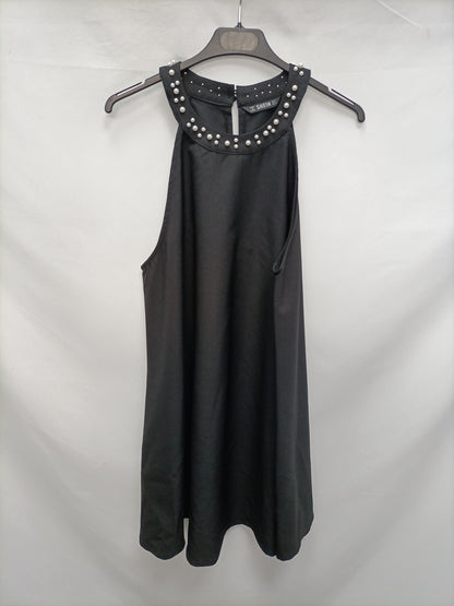 SHEIN. Vestido negro perlas T.l