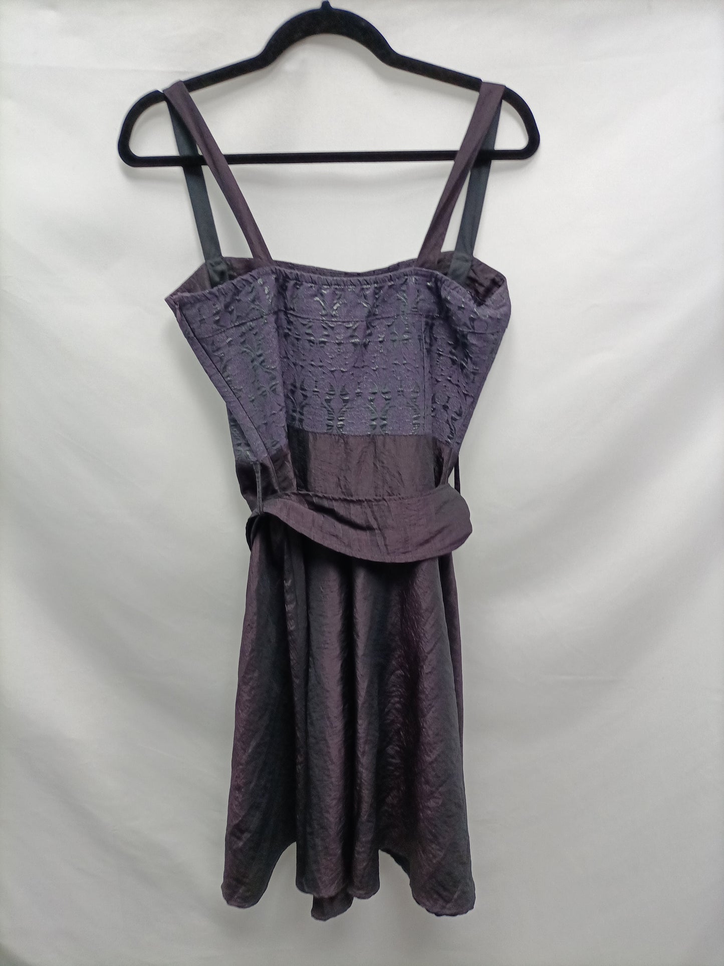 RINASCIMIENTO. Vestido   morado T.L