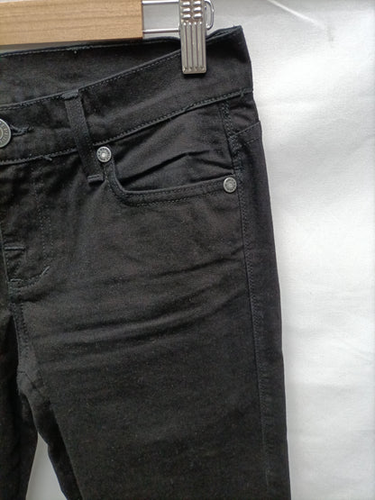 ROCK & REPUBLIC. Pantalón denim negro T.36