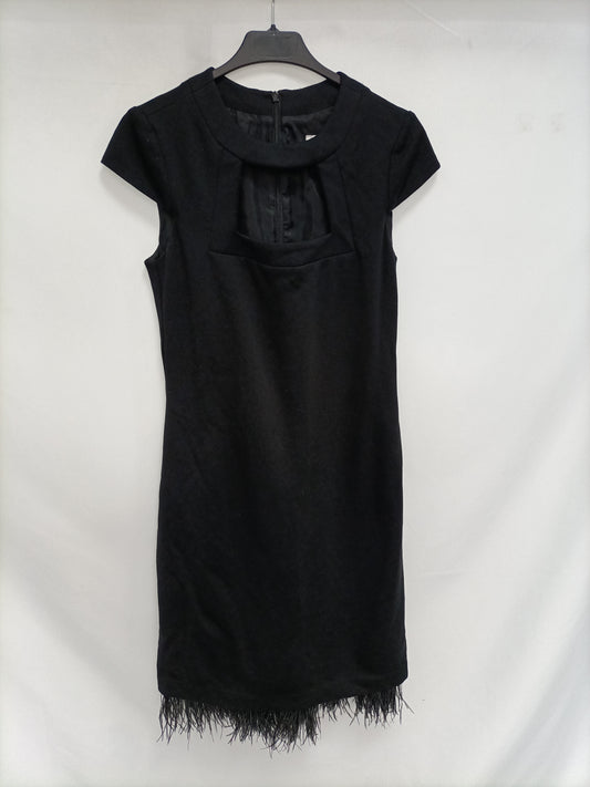 TRINA TURK. Vestido negro plumas T.m