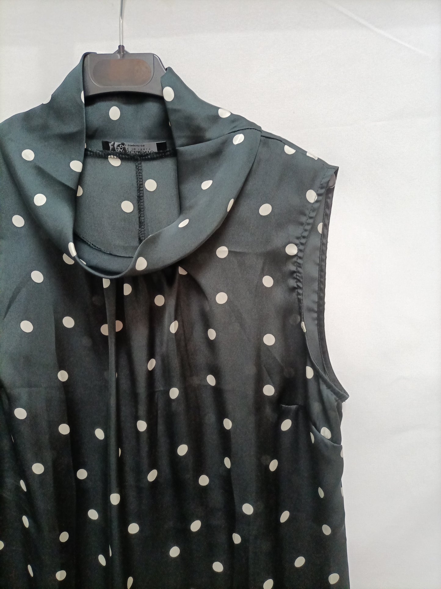 RINASCIMIENTO. Blusa negra luanares T.m