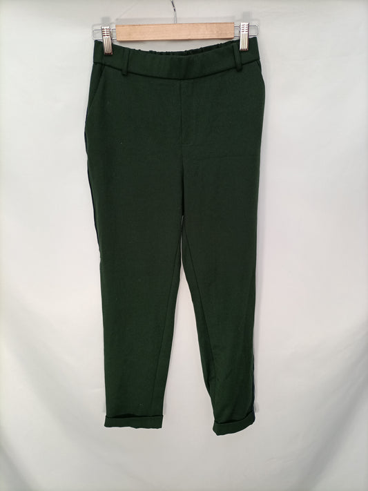 ZARA. Pantalón verde T.xs