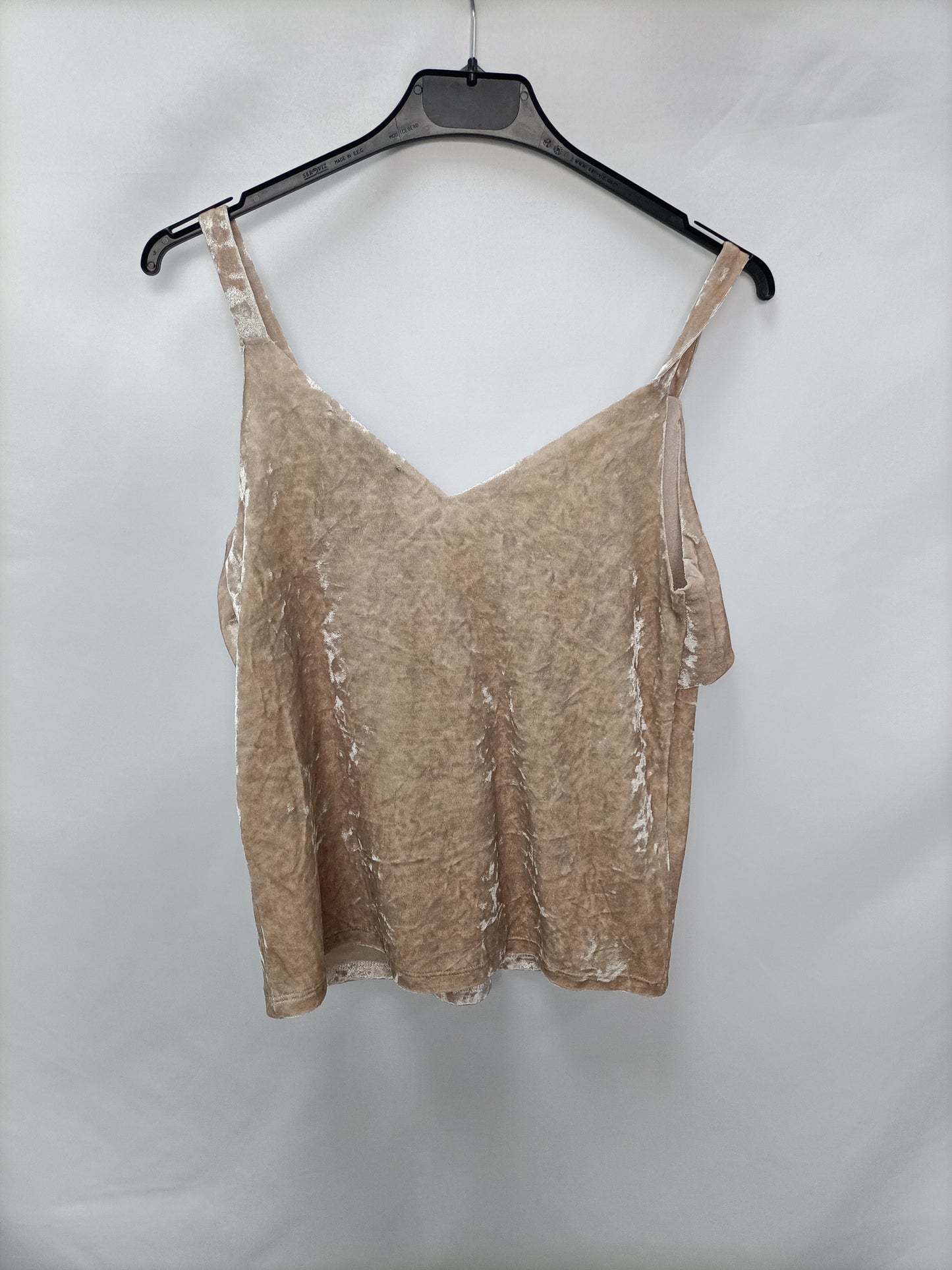 MANGO. Top beige terciopelo T.xs