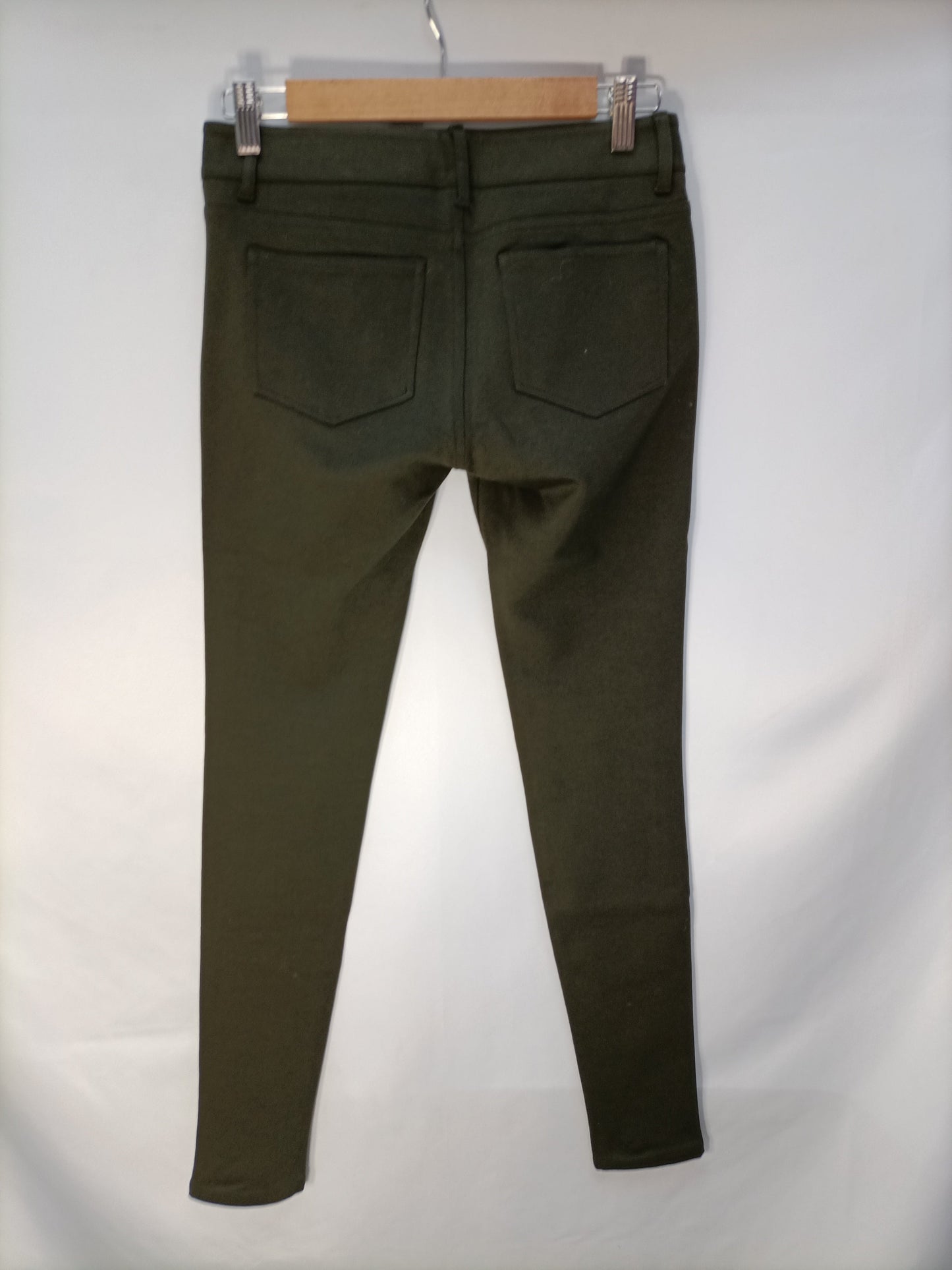 PIAGE. Pantalón elástico verde T.36