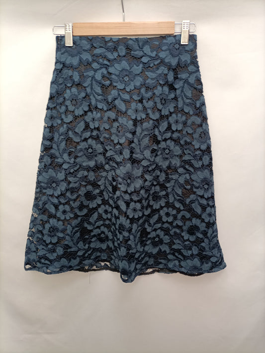 ZARA. Falda encaje azul T.xs