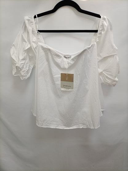 STRADIVARIUS. Top blanco escote T.l