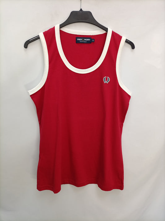 FRED PERRY. Camiseta roja T.10(m)