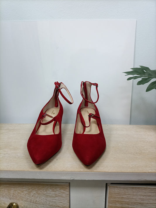 GLORIA ORTIZ. Zapatos de vestir rojos T.40