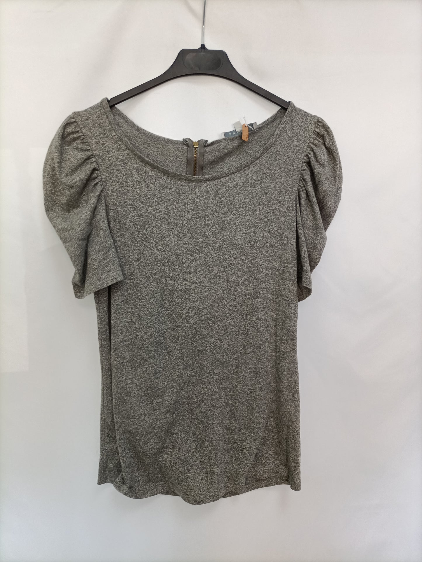 SANDRO. Camiseta gris T.36