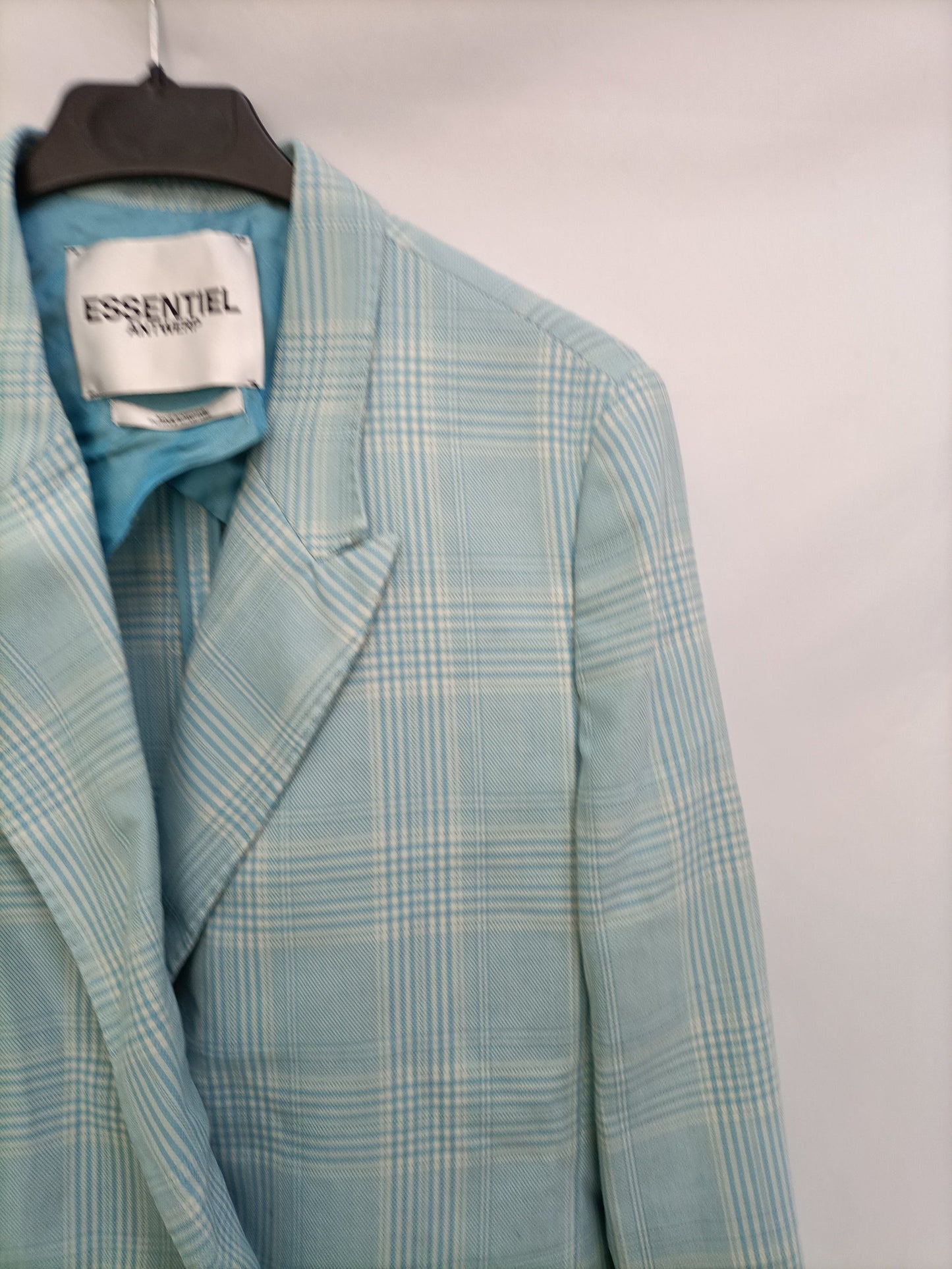 ESSENTIEL. Blazer cuadros azules T.38