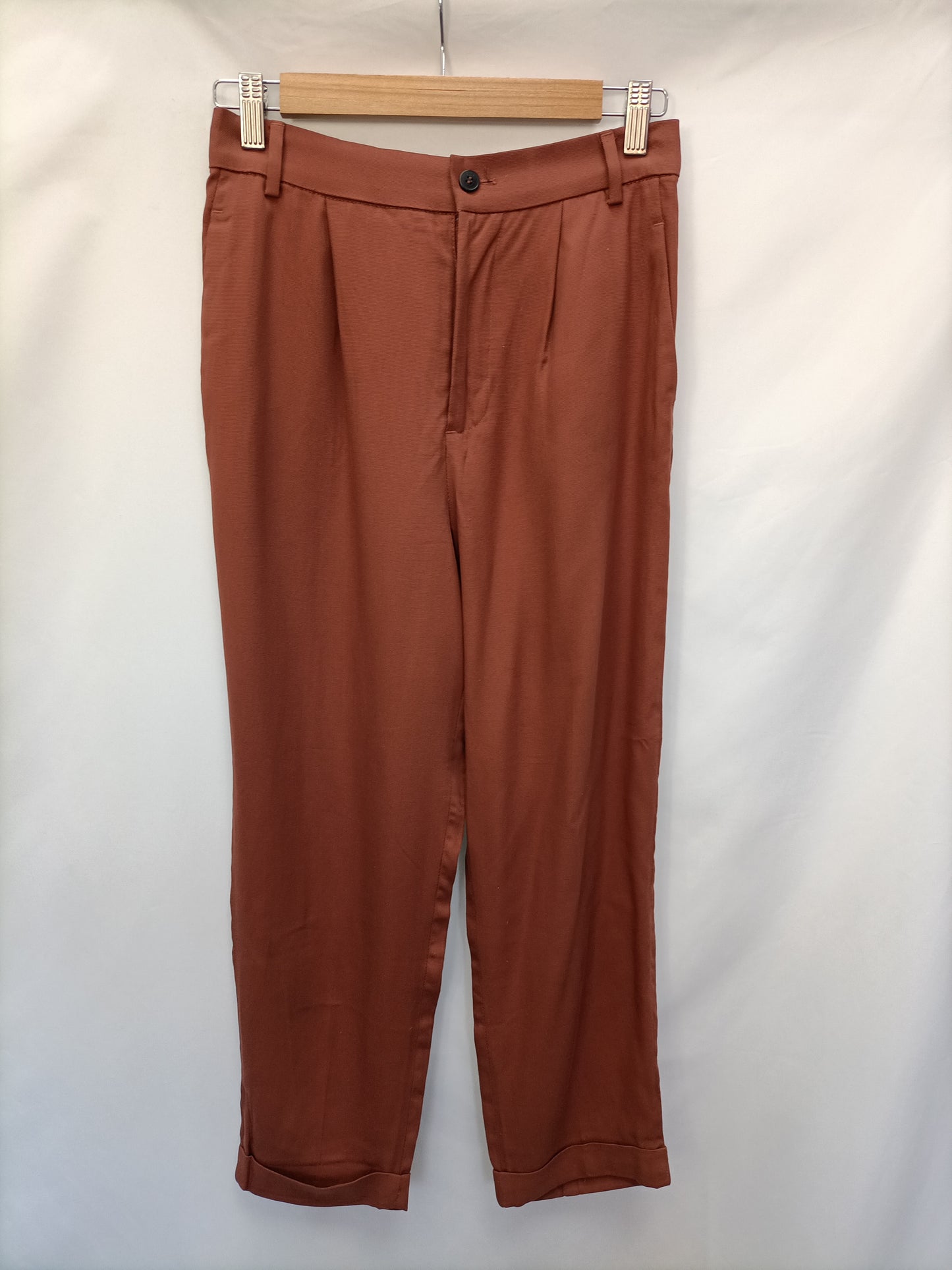 ZARA. Pantalón fluido teja T.xs