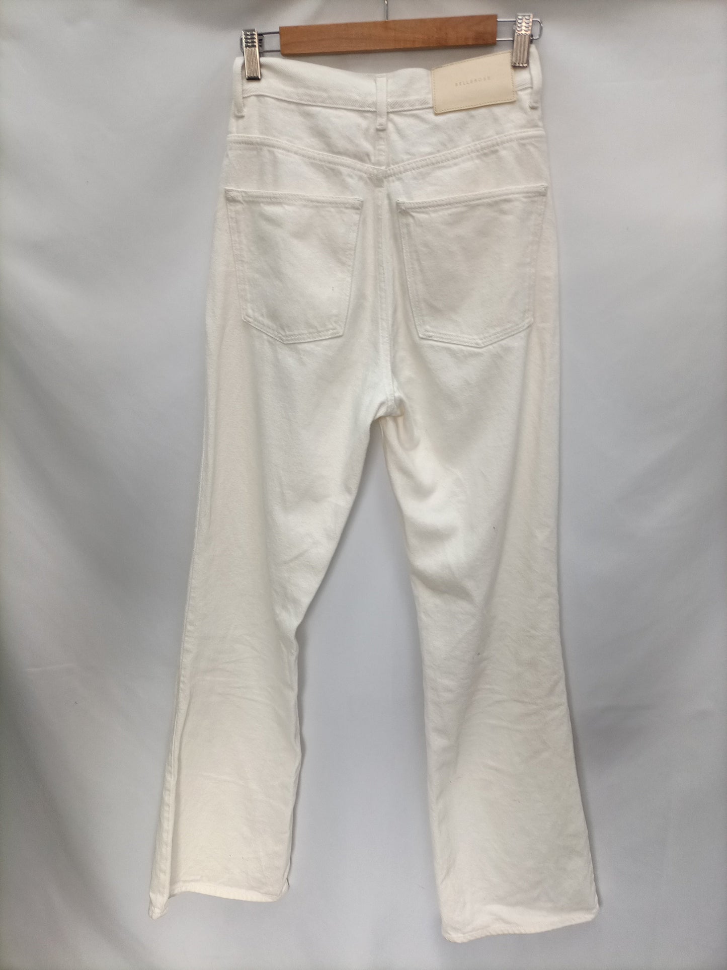 BELLEROSE. Pantalón beige acampanado T.34