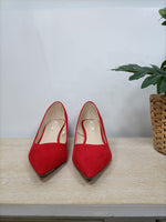 ZARA. Zapatos rojos de vestir .37