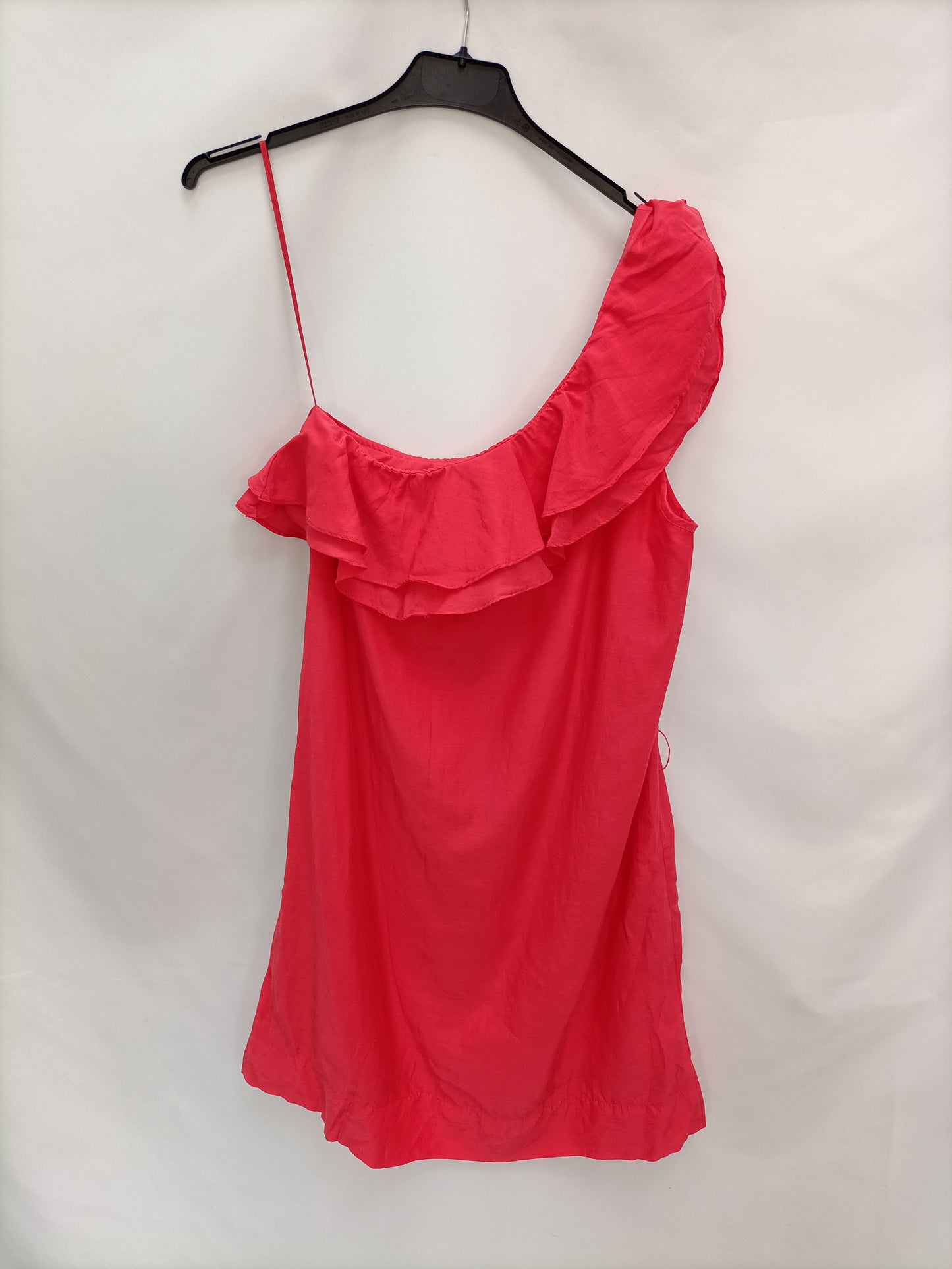 BERSHKA. Vestido asimétrico coral  T.L