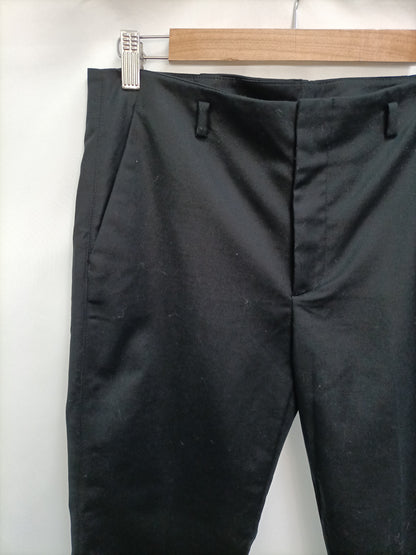 ZARA. Pantalón negro chino T.40