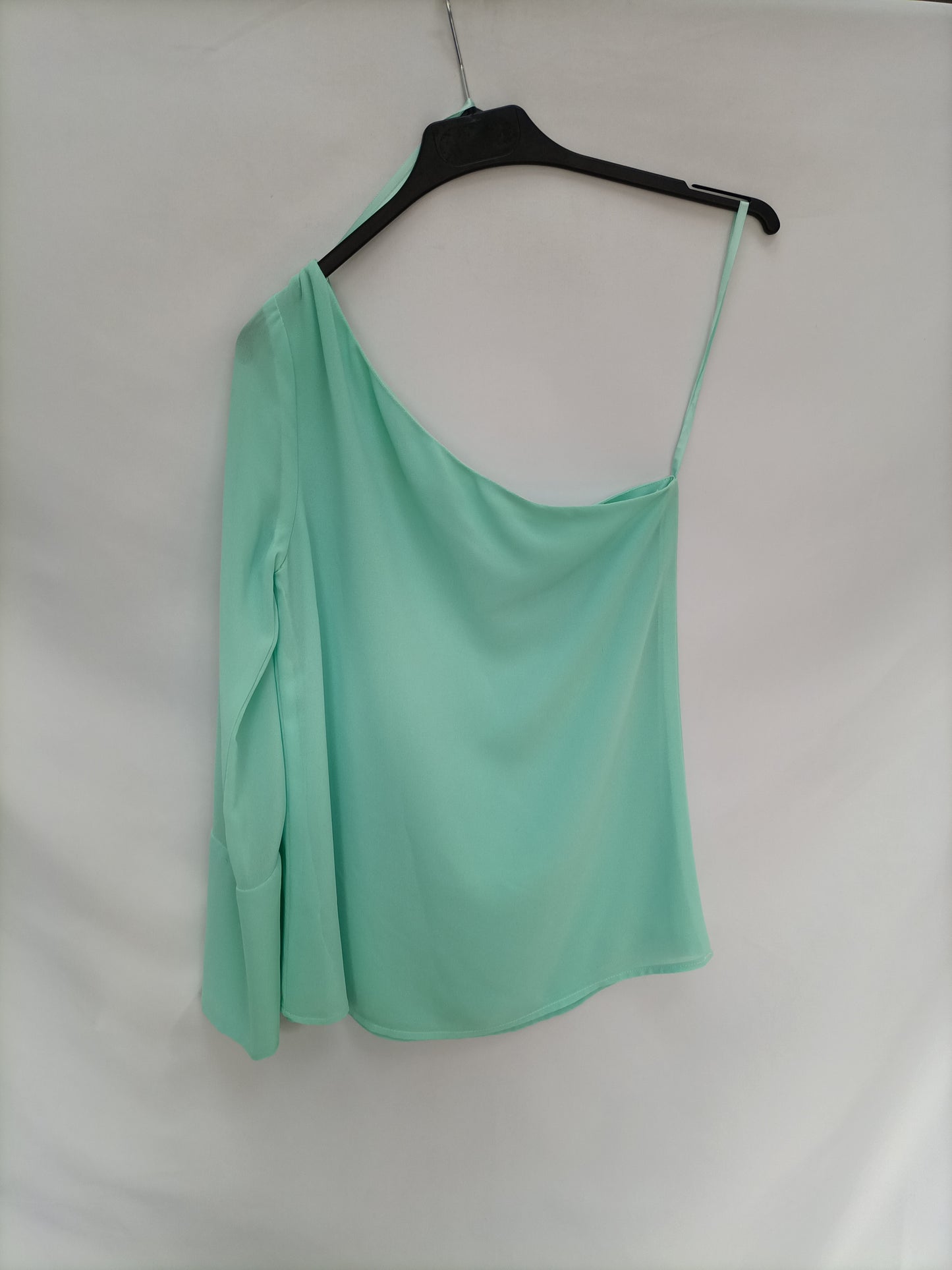 BIMANI. Blusa asimétrica verde T.s