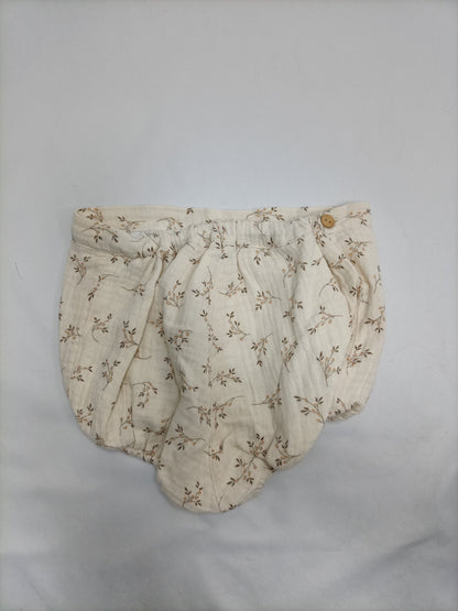 MIJI. Pelele beige flores T.24M