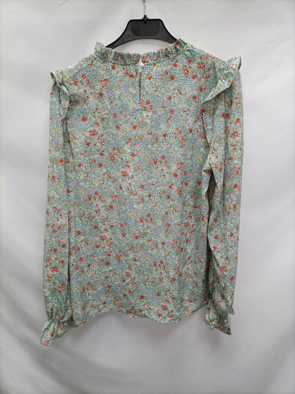 OTRAS. Blusa verde florecitas T.u(s)