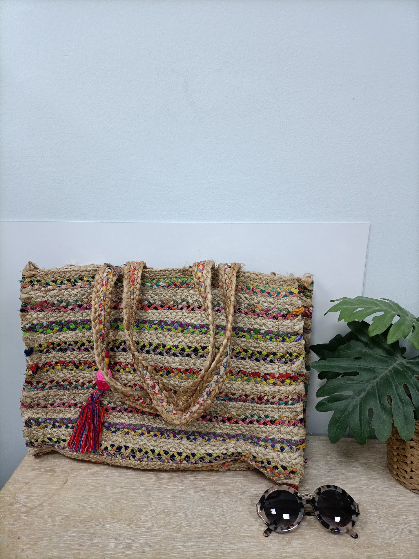 OTRAS. Bolso rafia multicolor