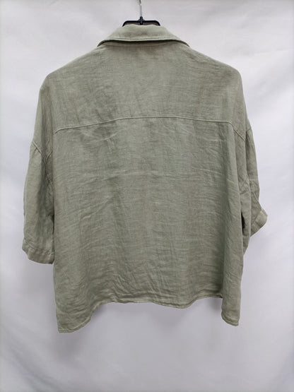 ZARA. Blusa verde lino T.m