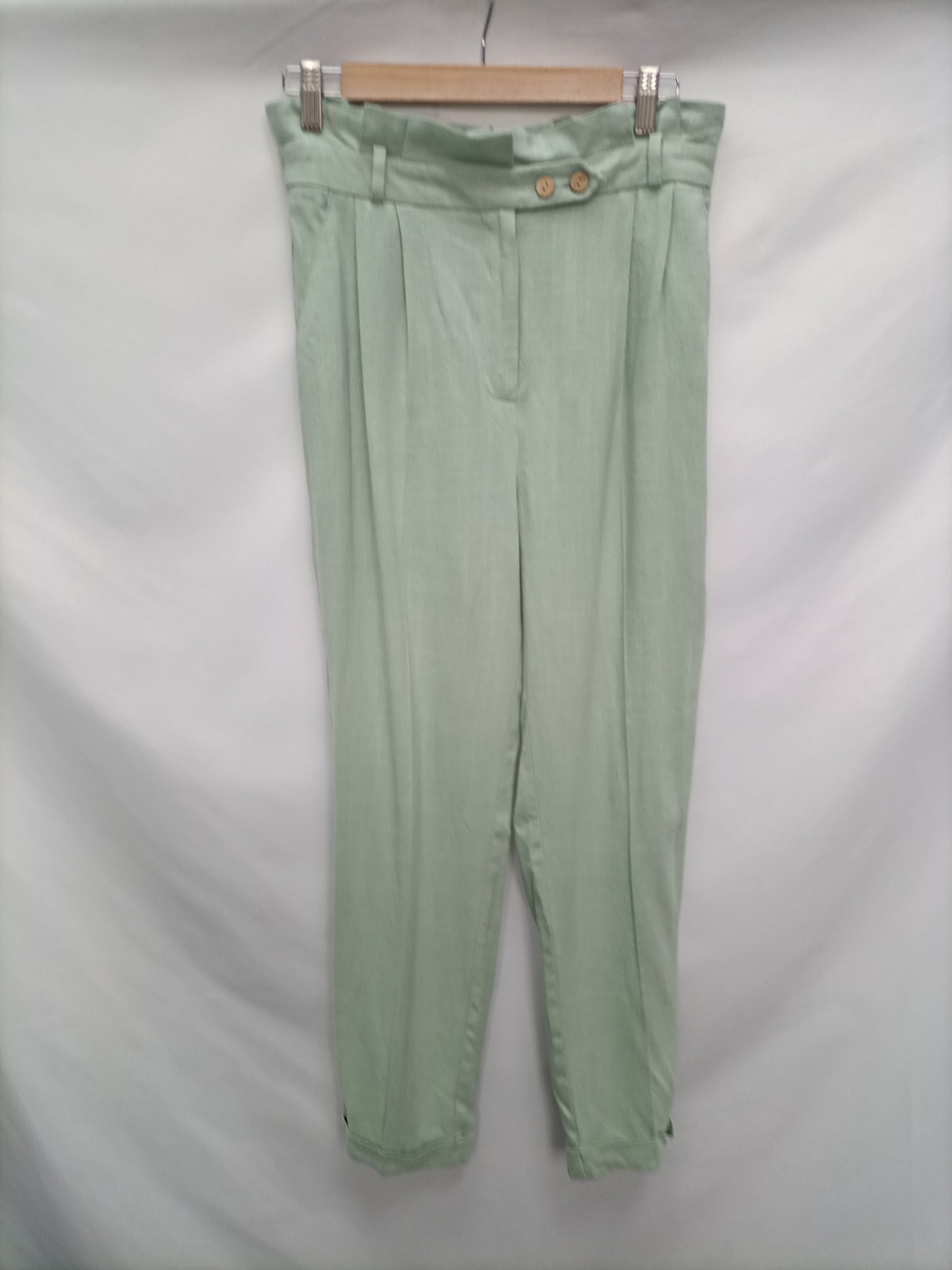 PRIMARK. Pantalón fluido verde T.38