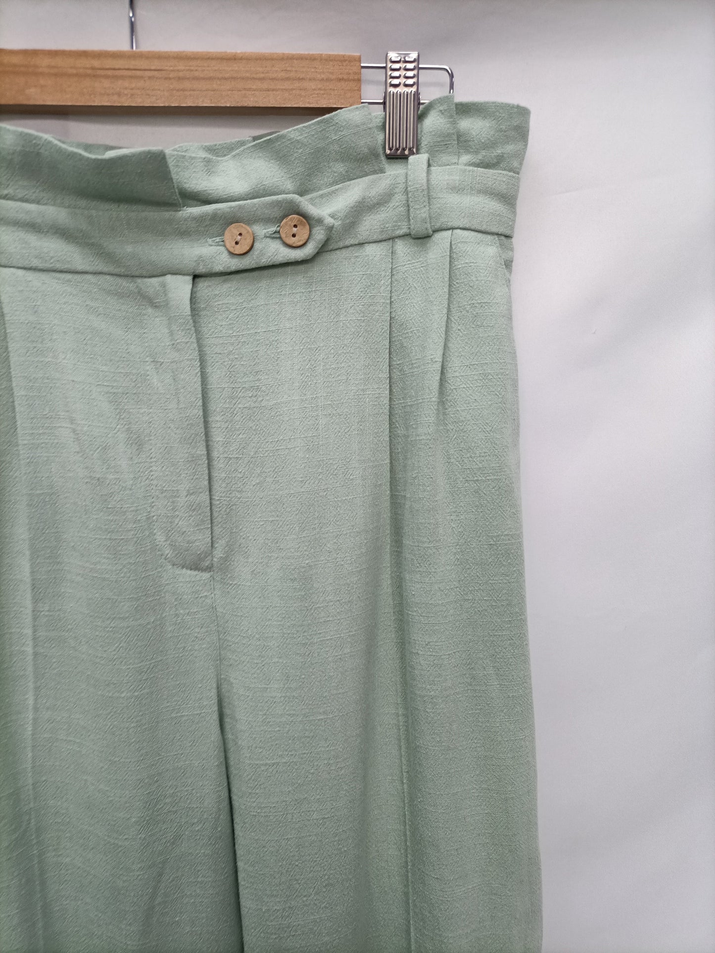 PRIMARK. Pantalón fluido verde T.38