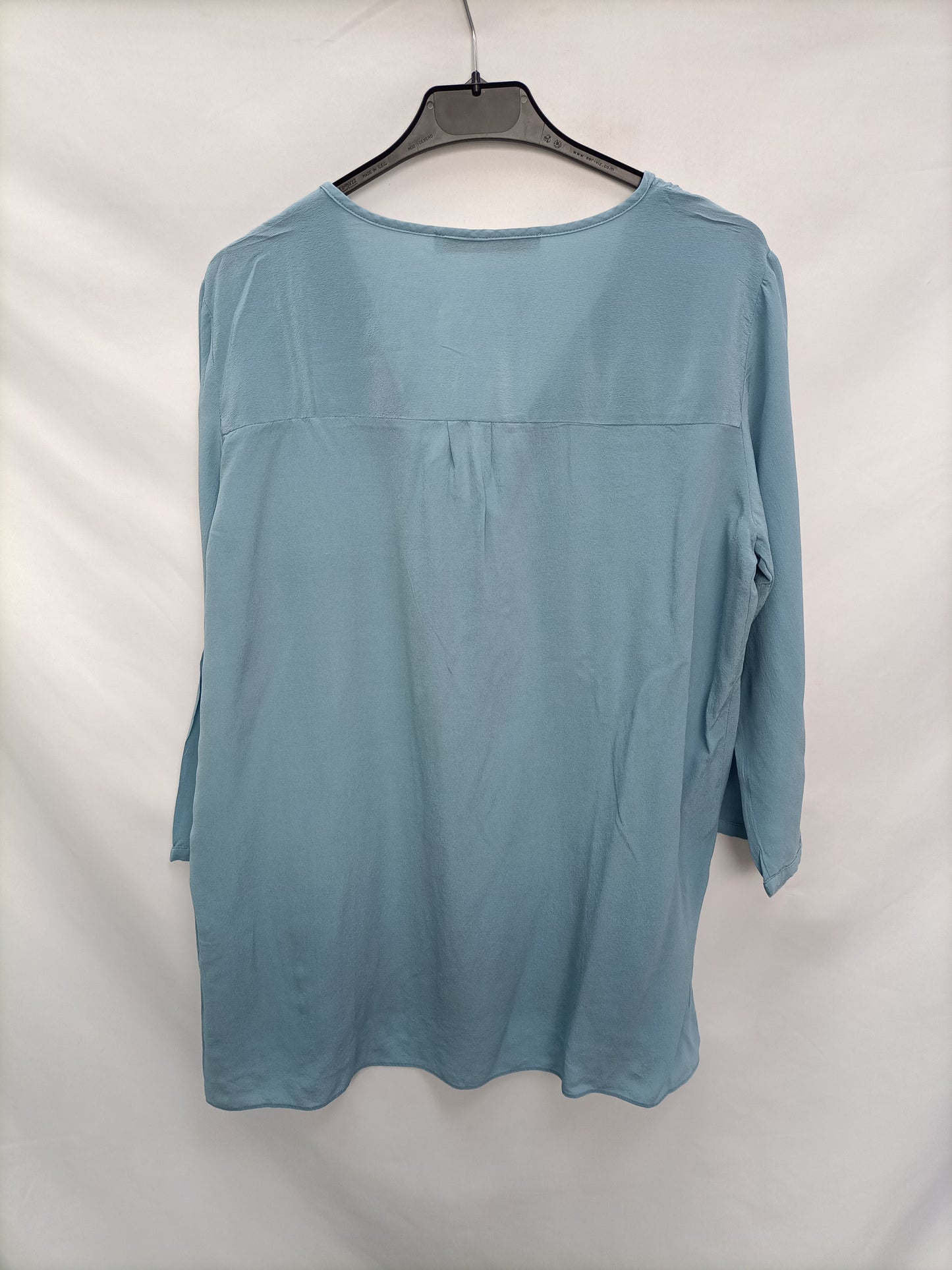 ZARA. Blusa azul básica T.m