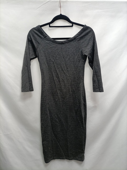 ZARA. Vestido midi gris T.m