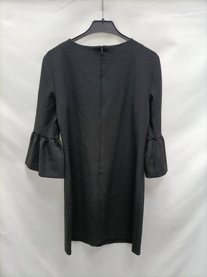 ZARA. Vestido negro volante T.xs