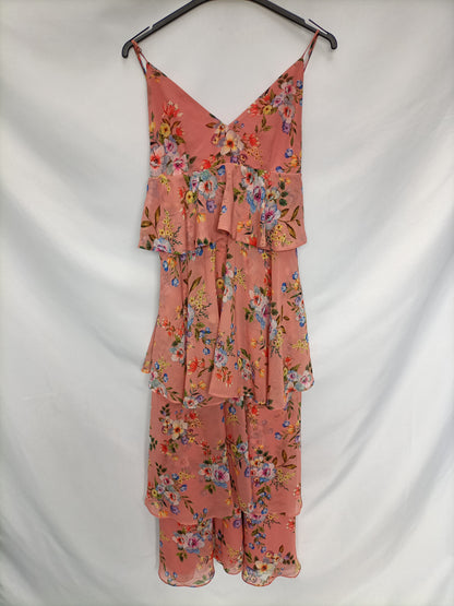 REVOLVE. Vestido flores y volantes T.xs