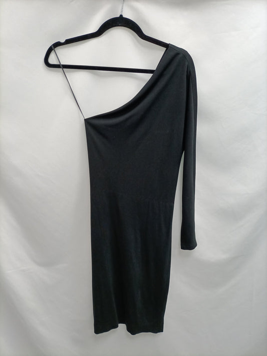 ZARA. Vestido asimétrico negro T.M